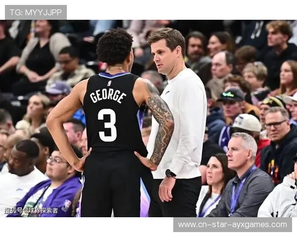 克拉克森连续命中三分，爵士 bench 火力拉满